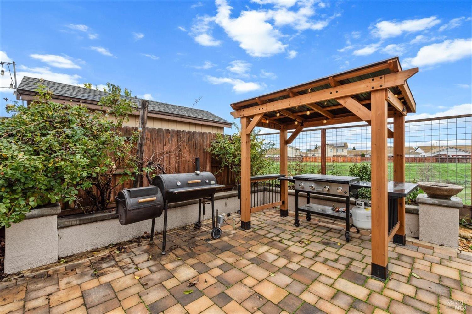 1042 Fountain Grove Dr