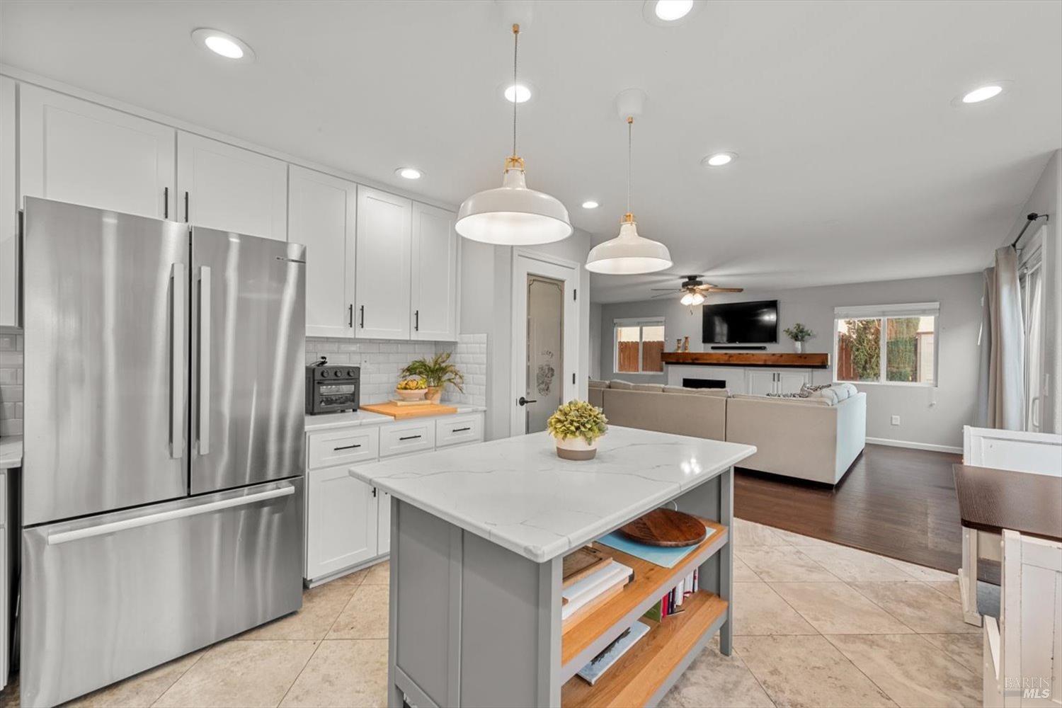 1042 Fountain Grove Dr