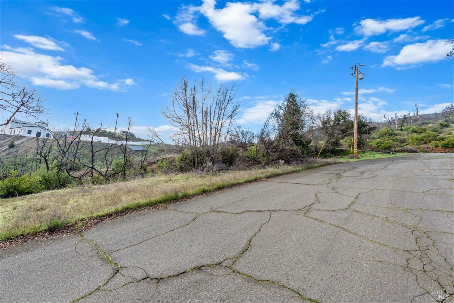 8 Live Oak Lane