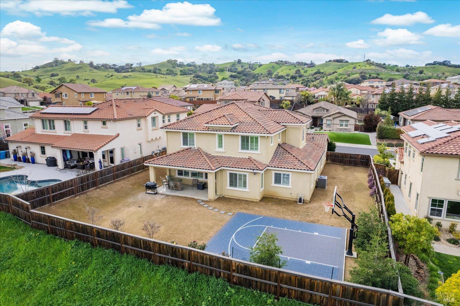 690 Elderberry Loop