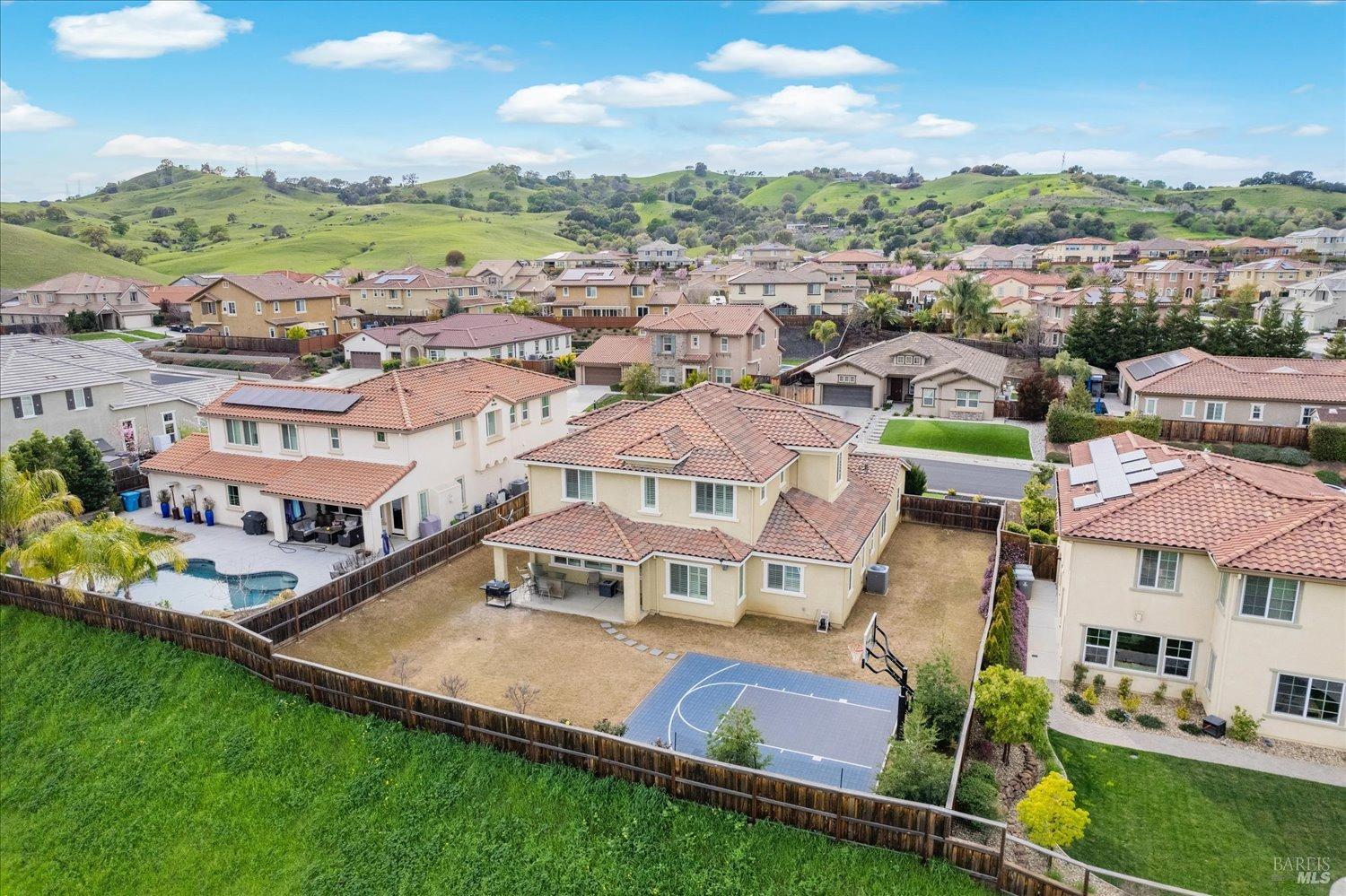 690 Elderberry Loop
