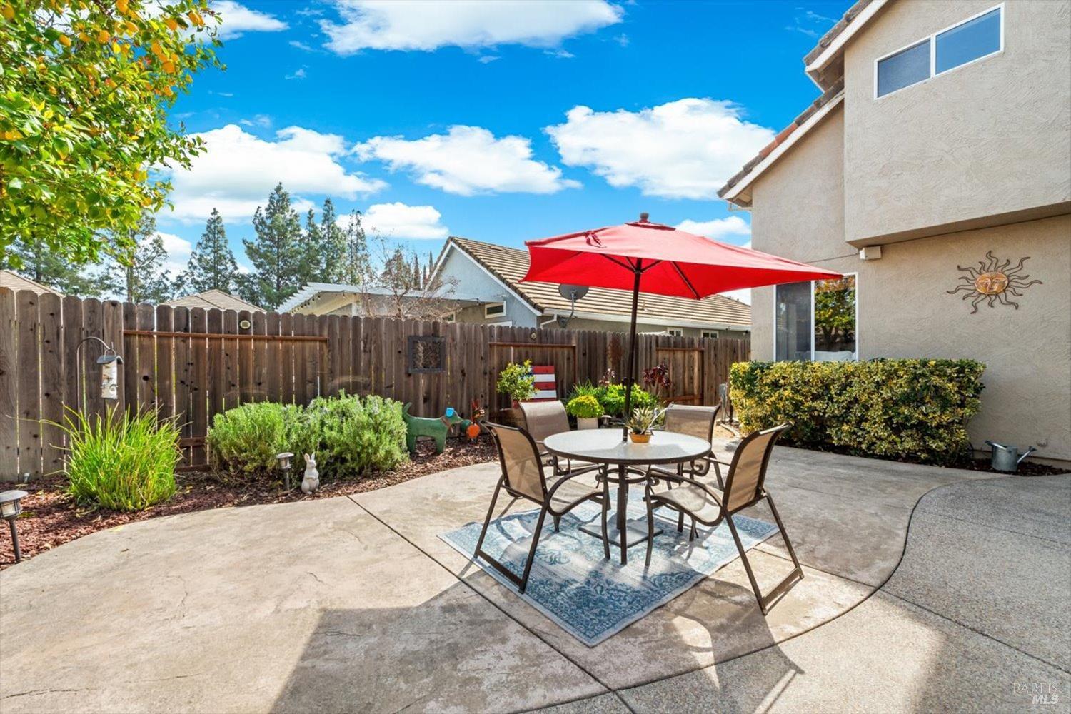 407 Rolling Oak Dr