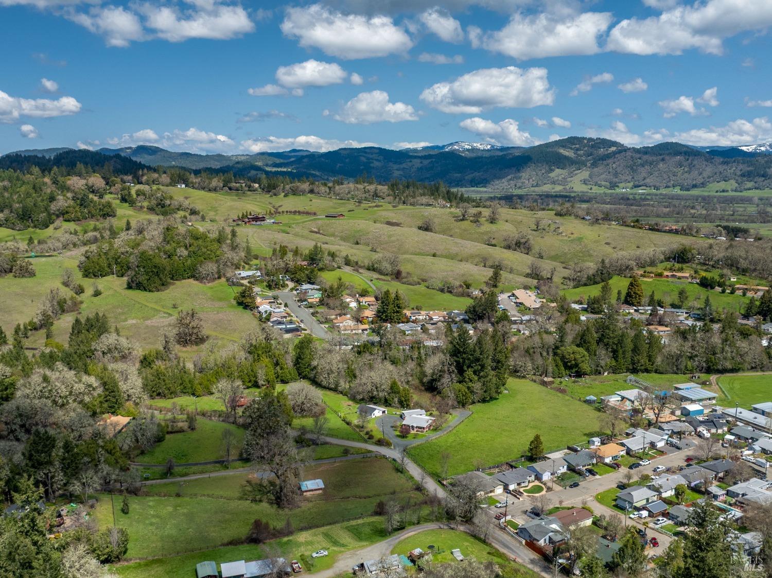 590 W Mendocino Avenue