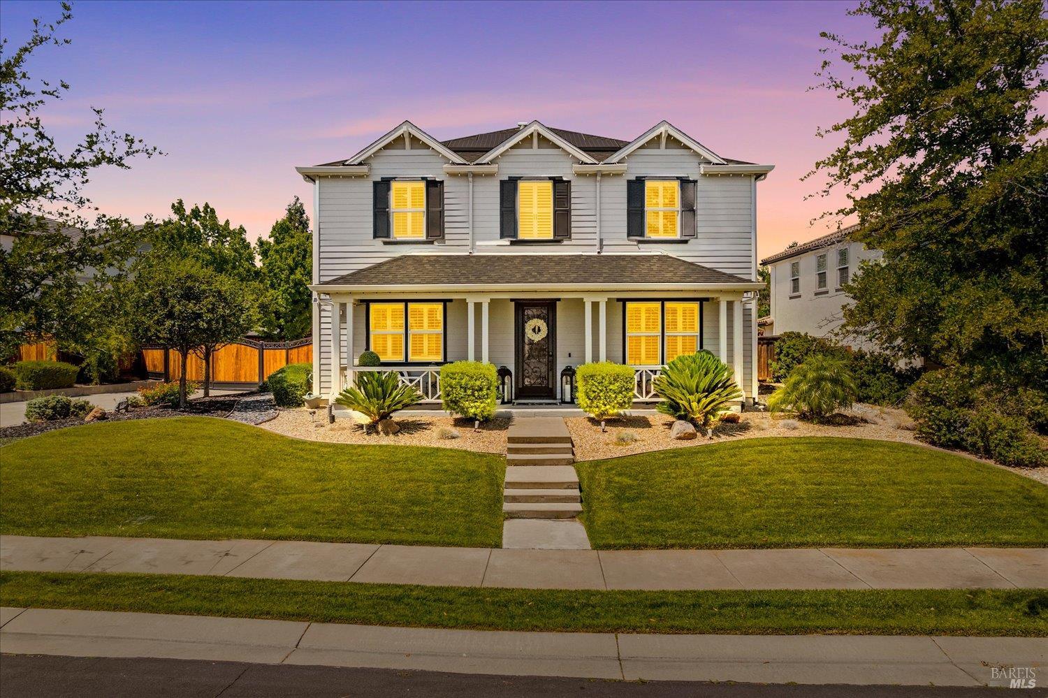 466 Peacock Way