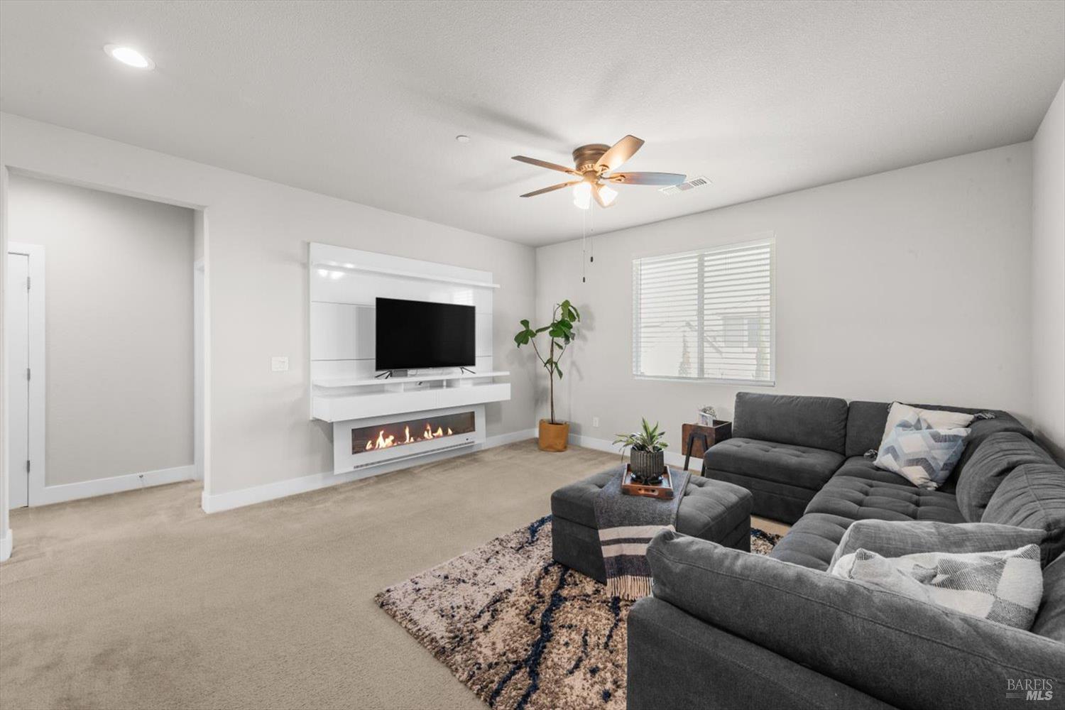 972 Day Lilly Dr