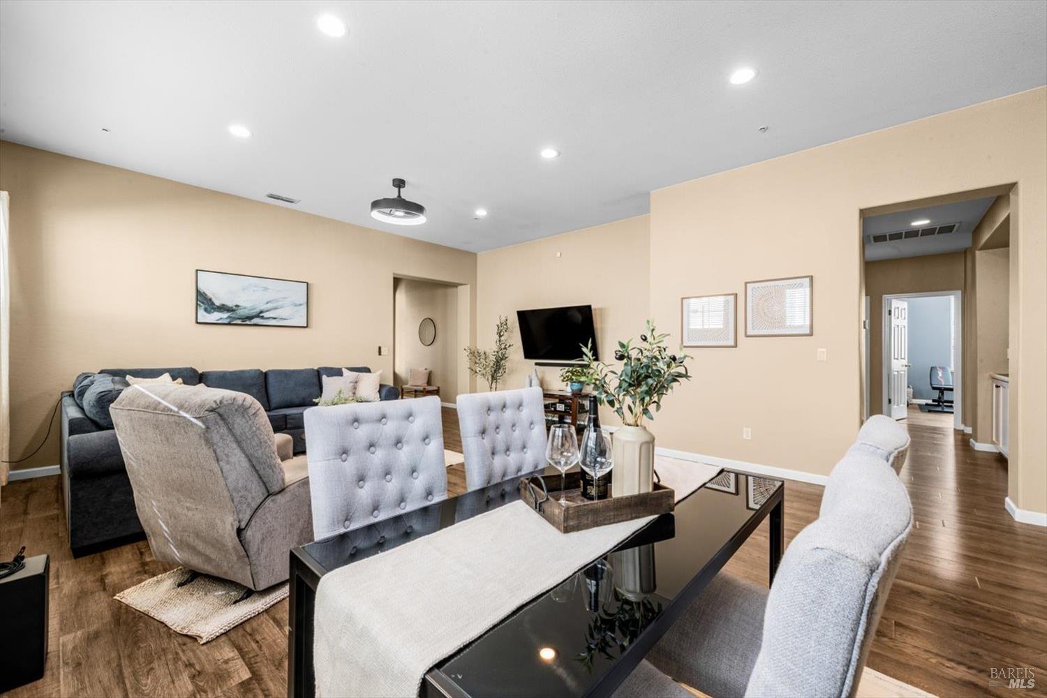 624 Emerald Hills Circle