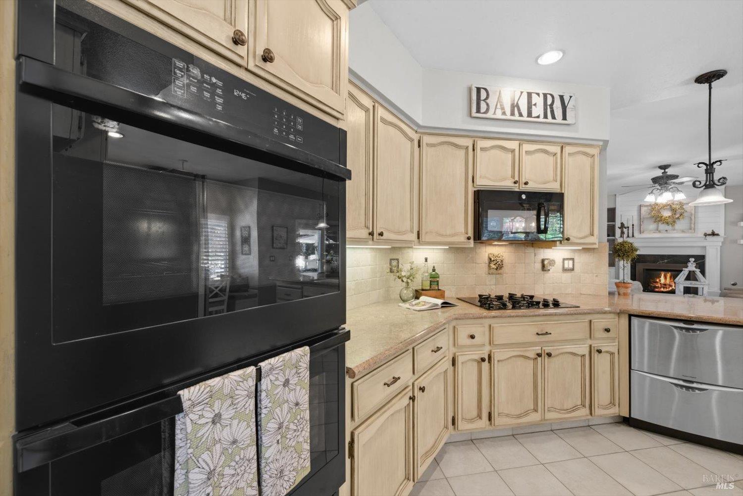 501 Canyon Oak Drive