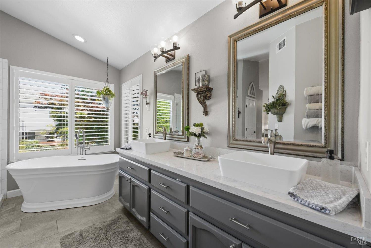 501 Canyon Oak Drive