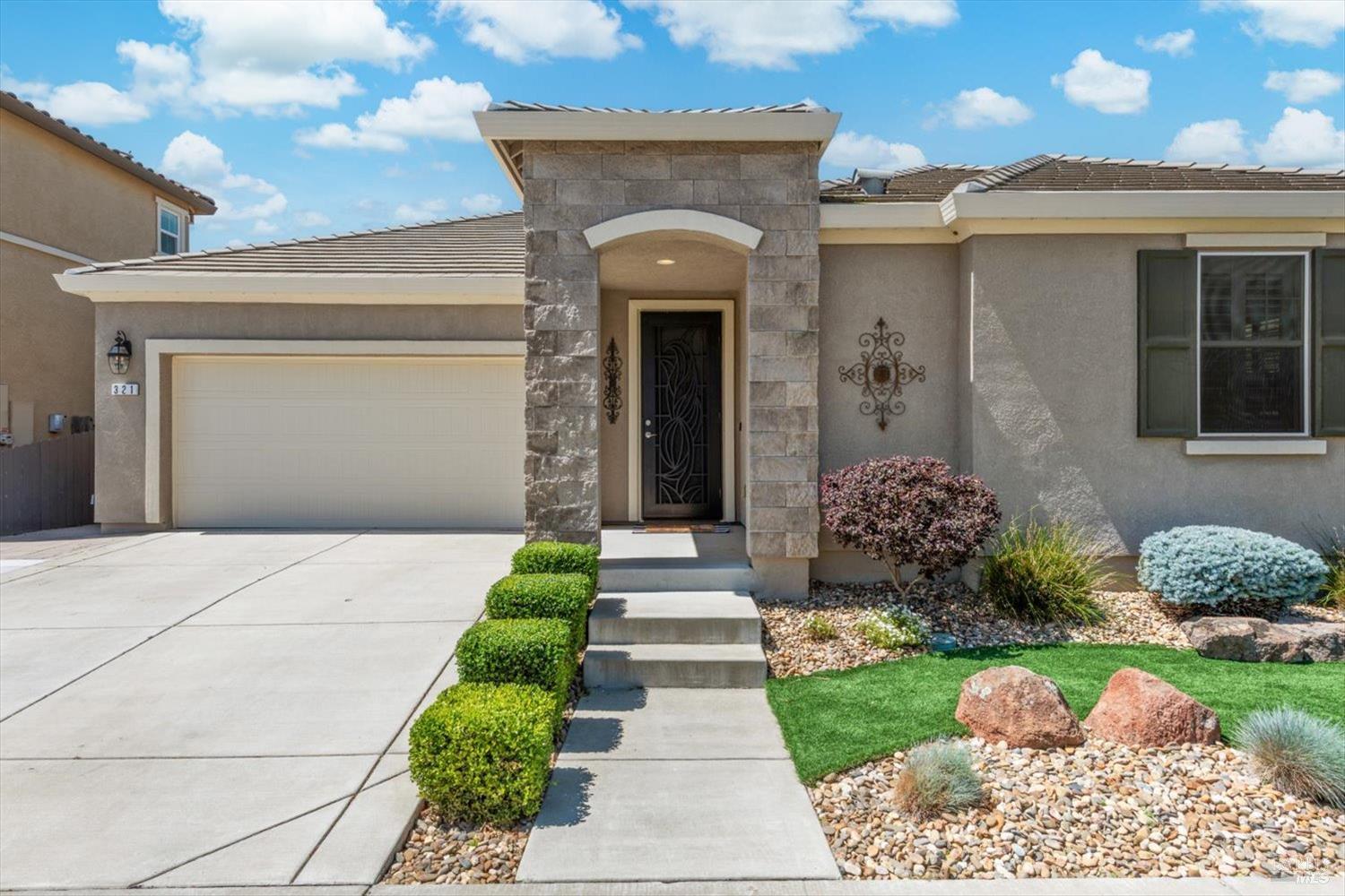321 Water Lily Circle