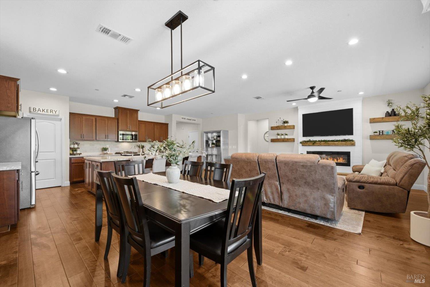 321 Water Lily Circle