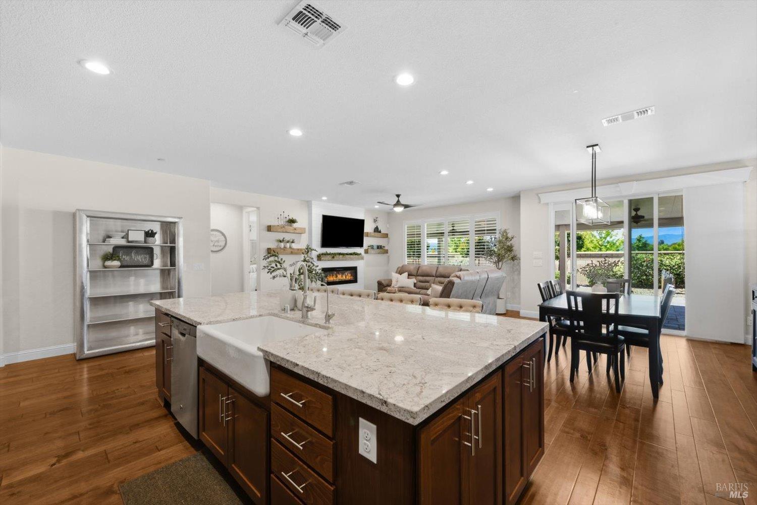 321 Water Lily Circle