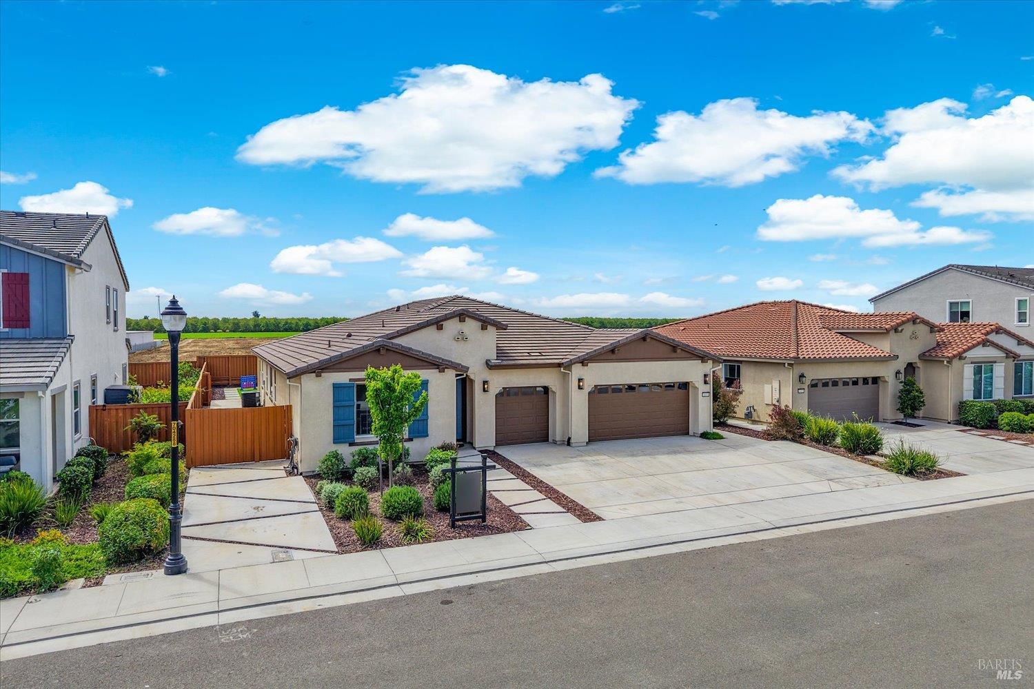 1455 Blossom Way