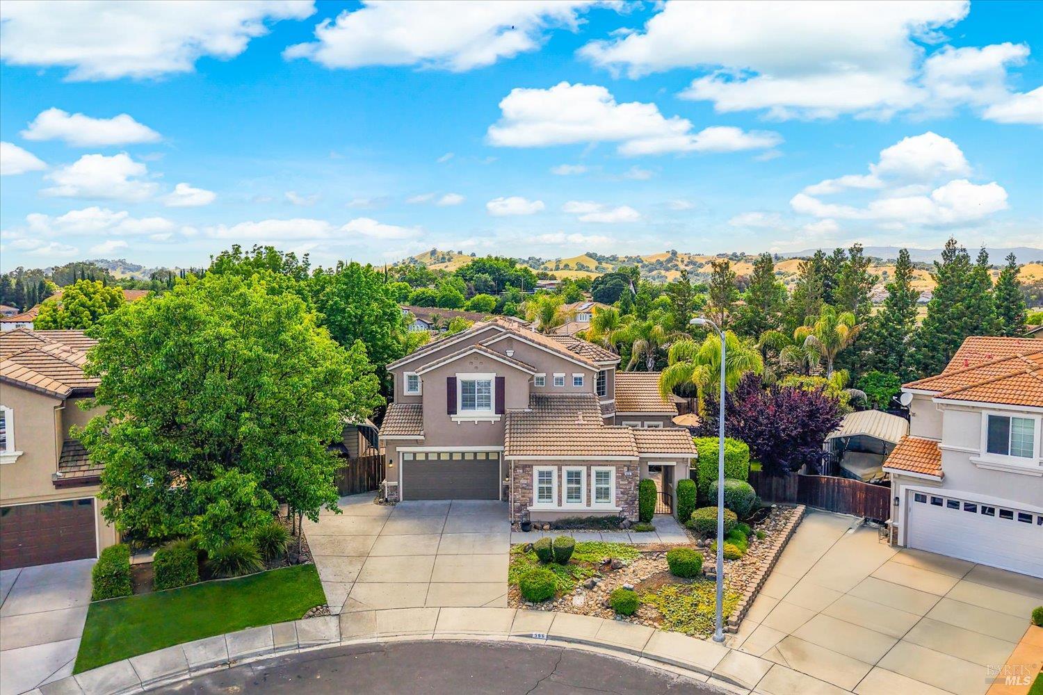 566 Santa Teresa Court