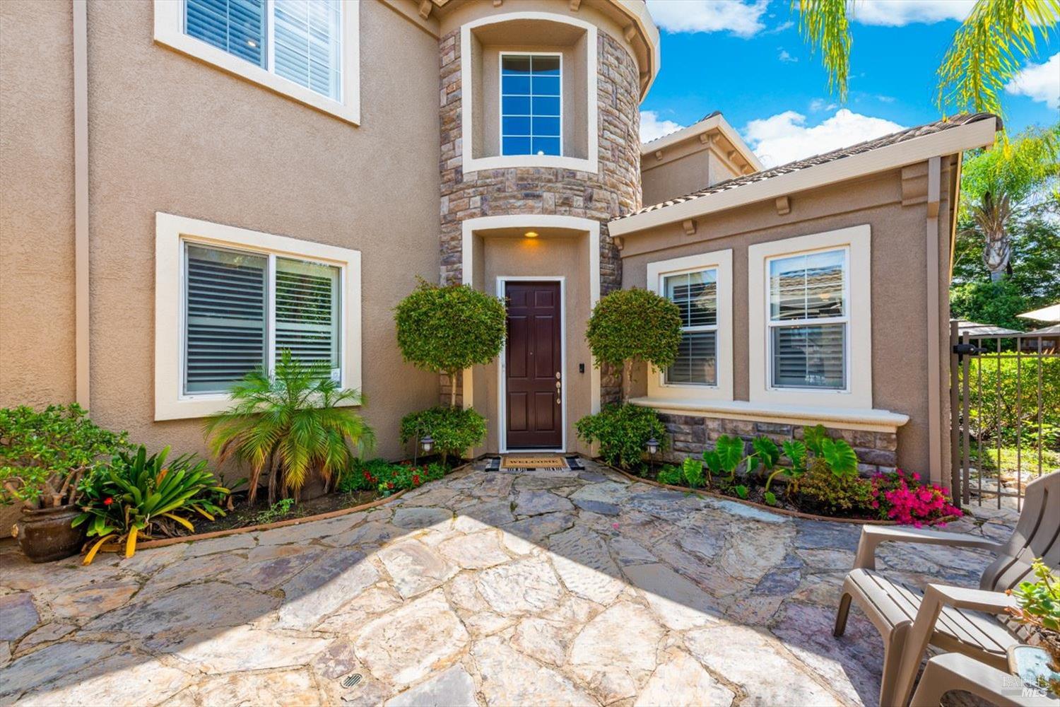 566 Santa Teresa Court