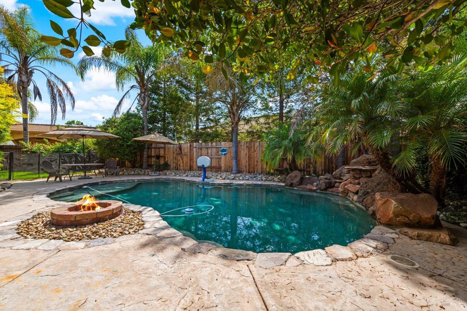 566 Santa Teresa Court