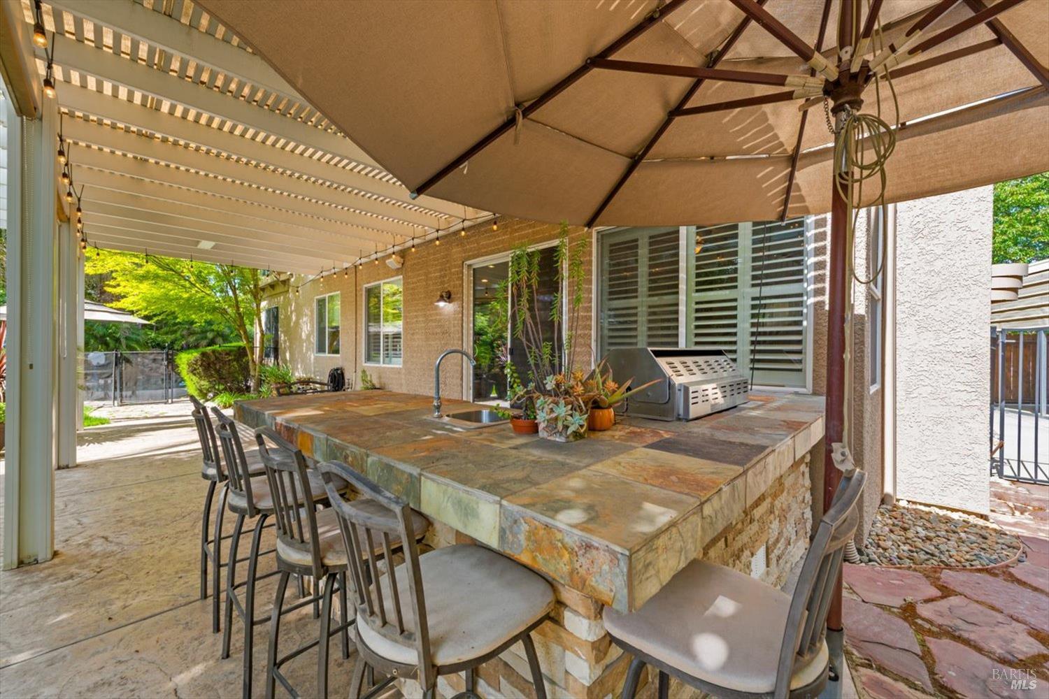 566 Santa Teresa Court