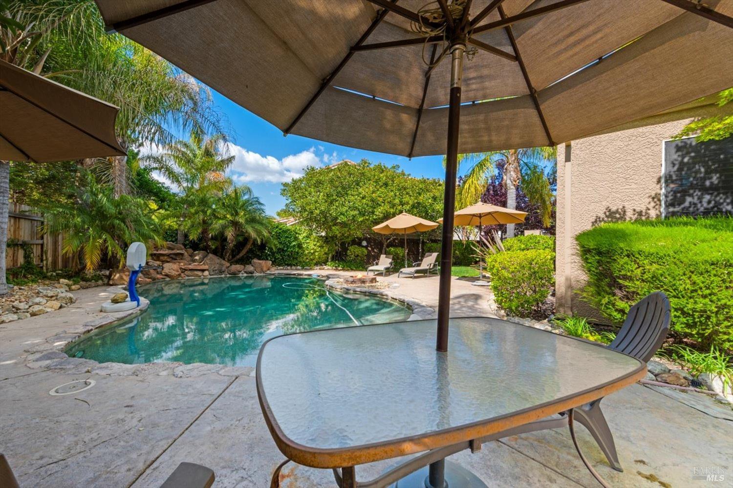 566 Santa Teresa Court