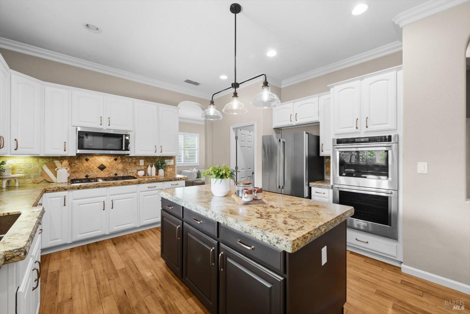 566 Santa Teresa Court