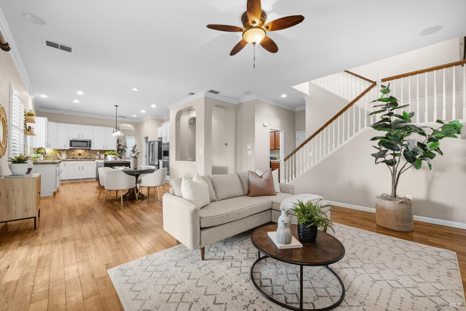 566 Santa Teresa Court