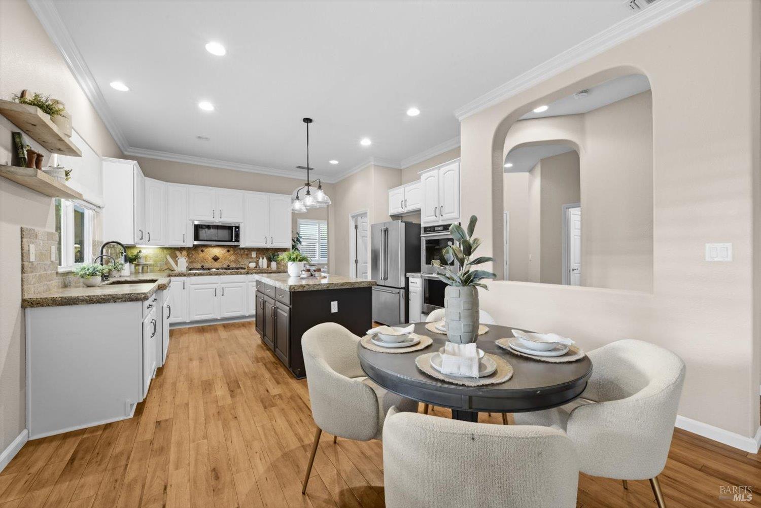 566 Santa Teresa Court