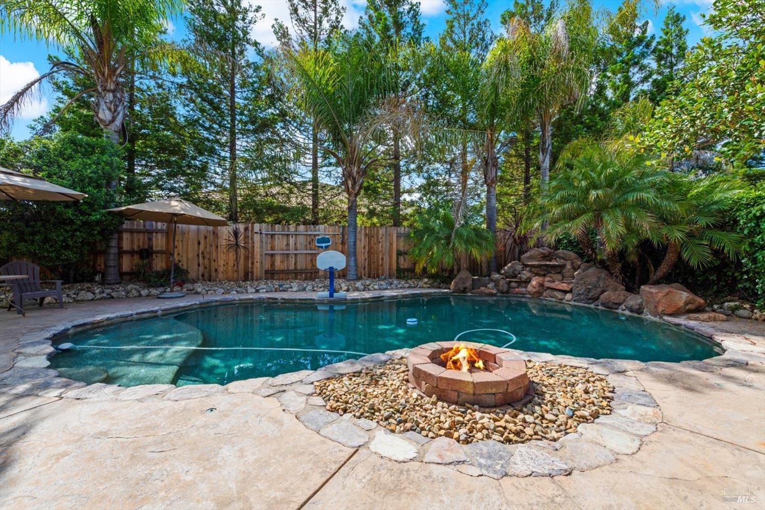 566 Santa Teresa Court