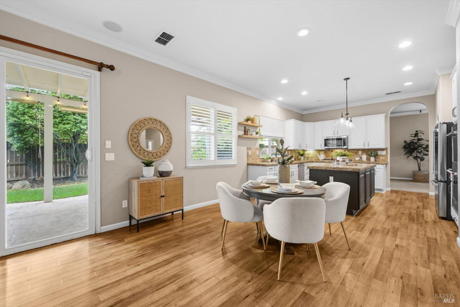 566 Santa Teresa Court