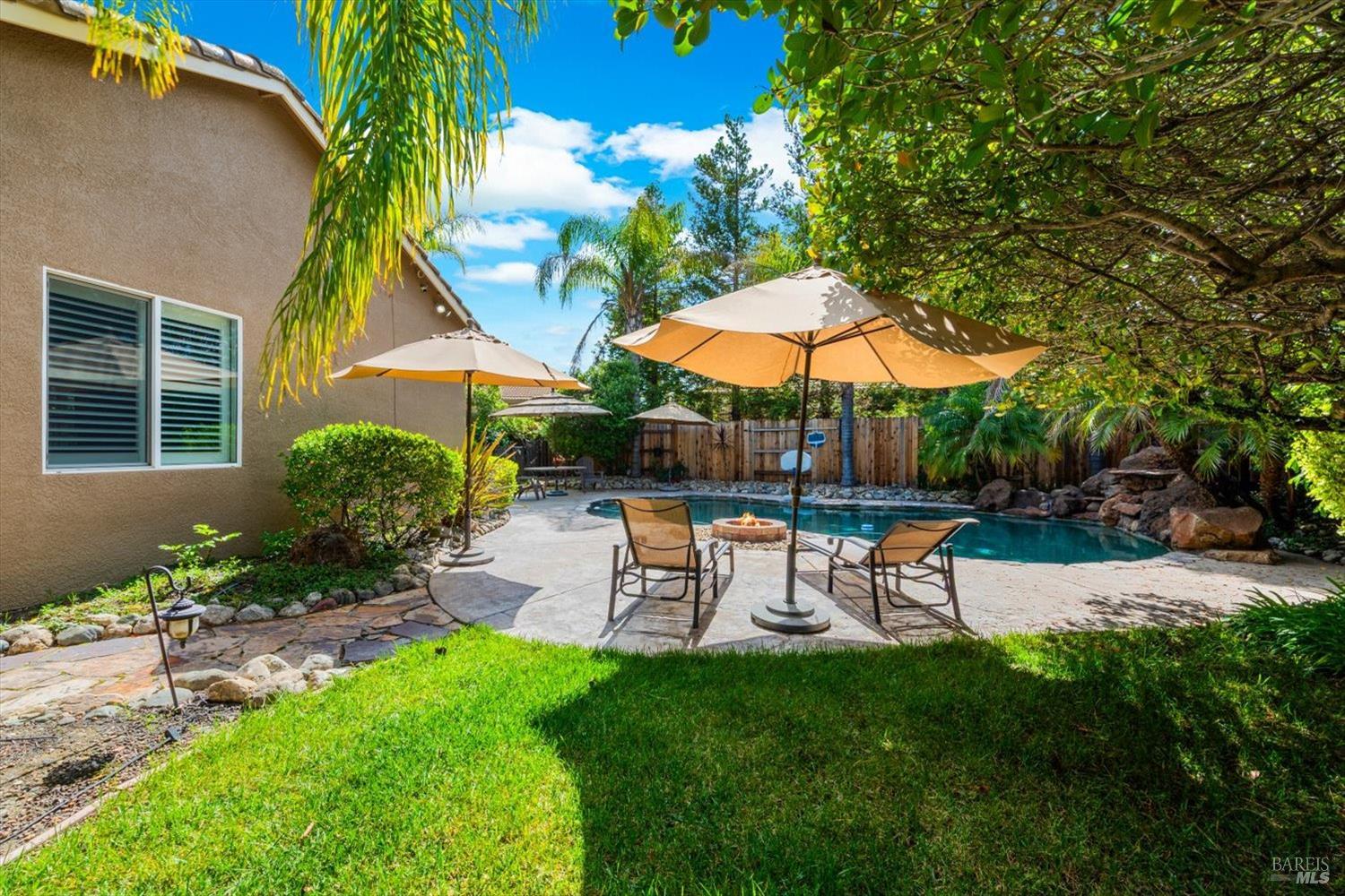 566 Santa Teresa Court