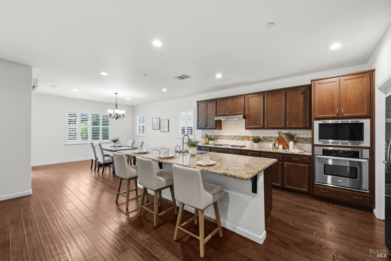 4473 Avondale Circle