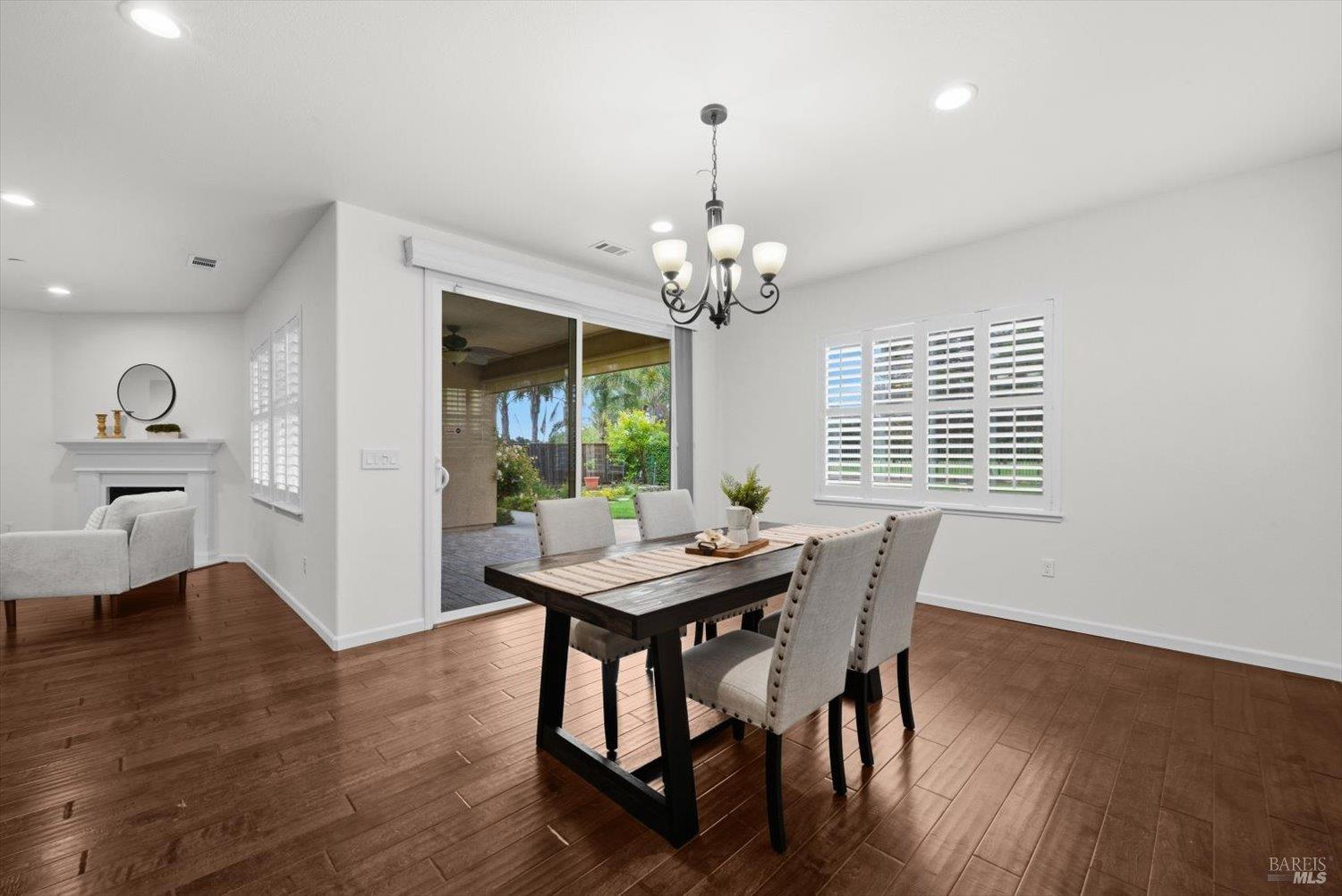 4473 Avondale Circle