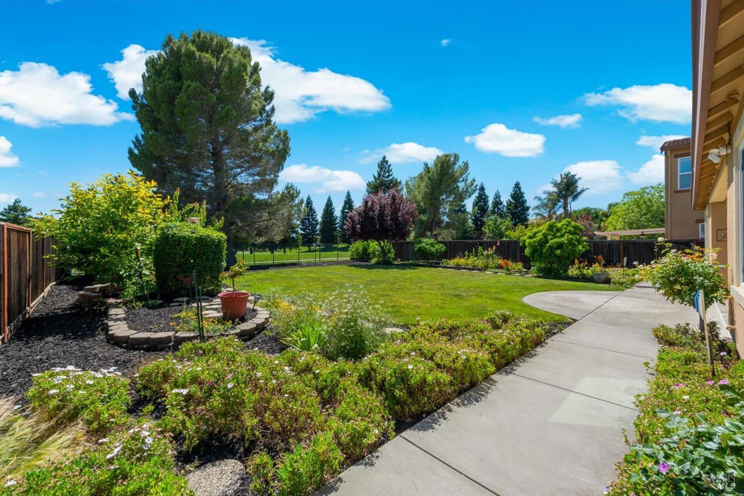 4473 Avondale Circle