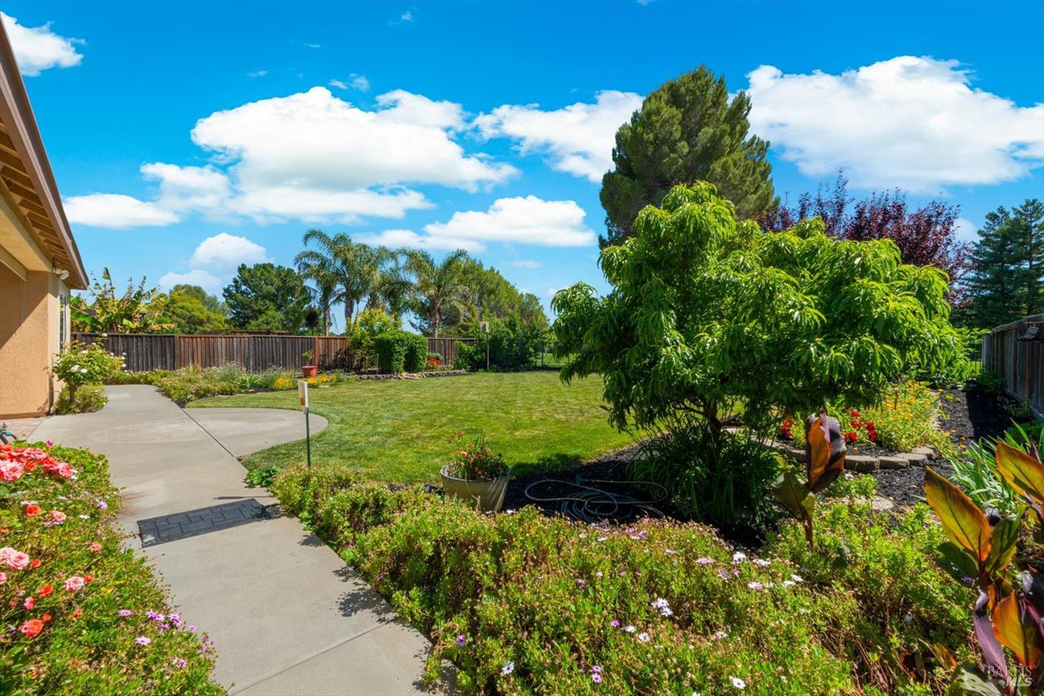 4473 Avondale Circle