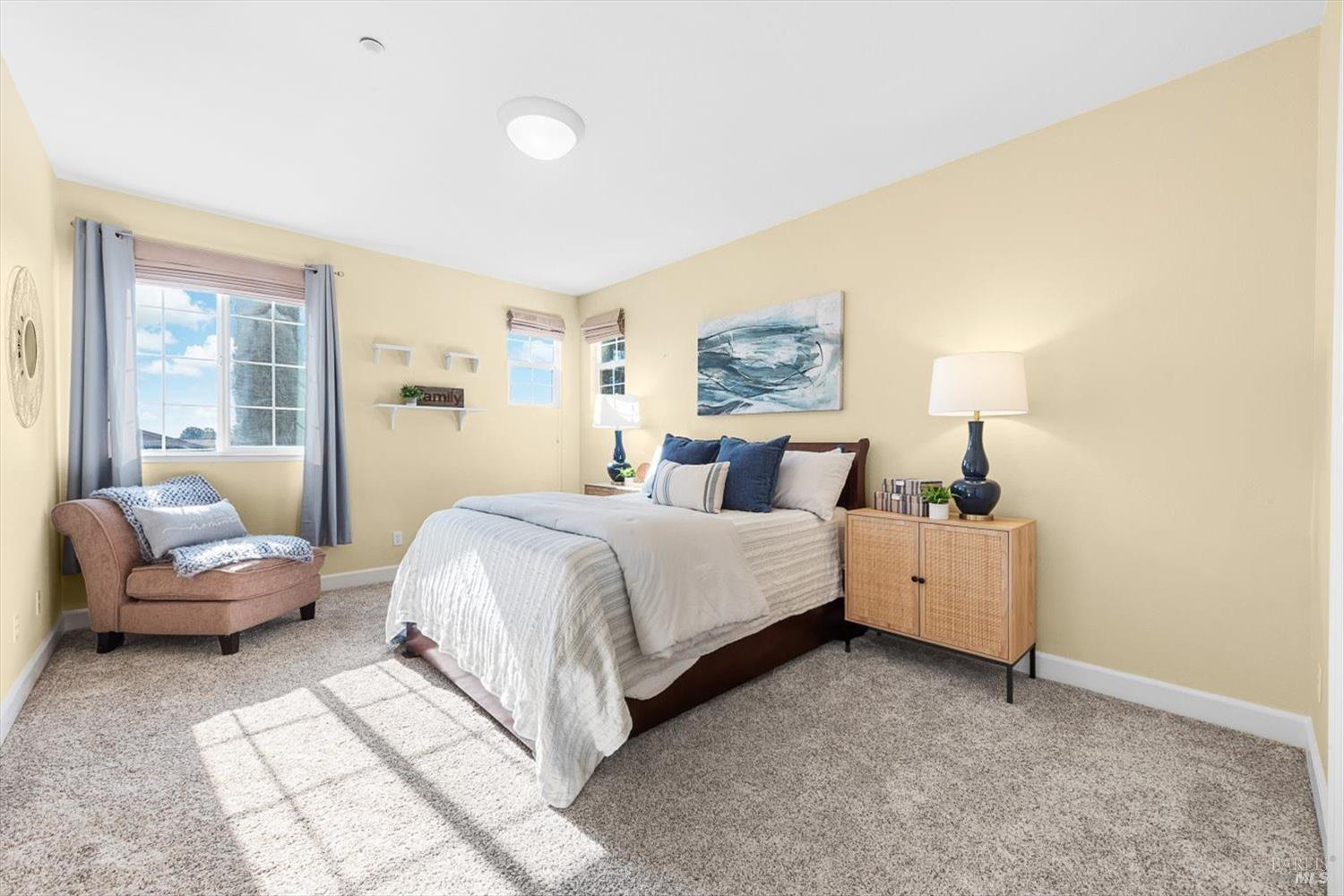455 Peacock Way