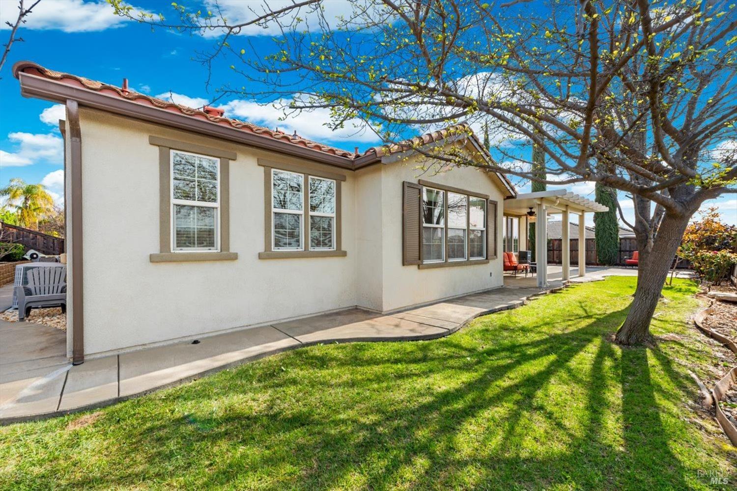 455 Peacock Way