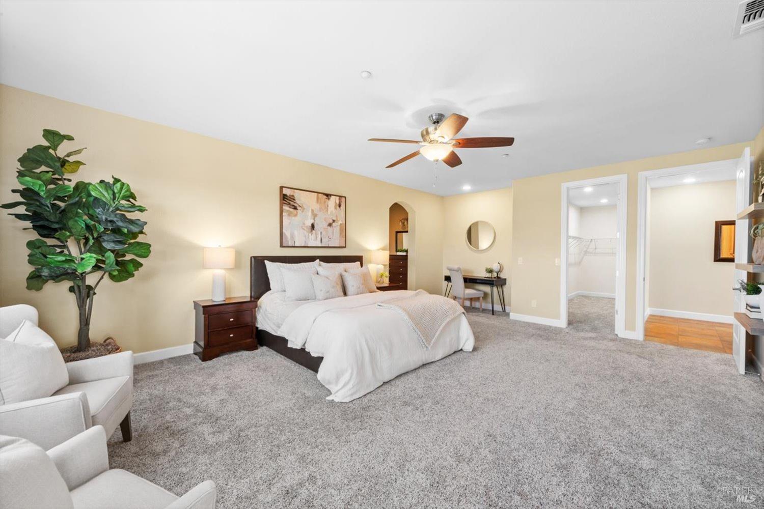 455 Peacock Way