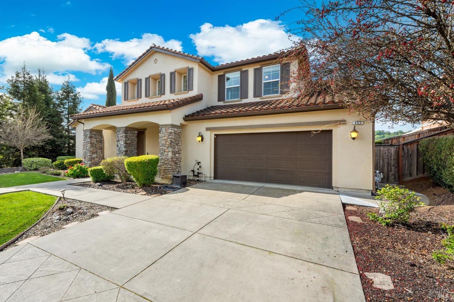 455 Peacock Way