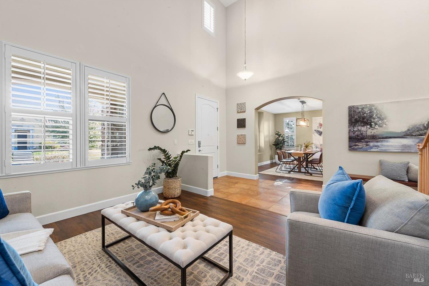 455 Peacock Way
