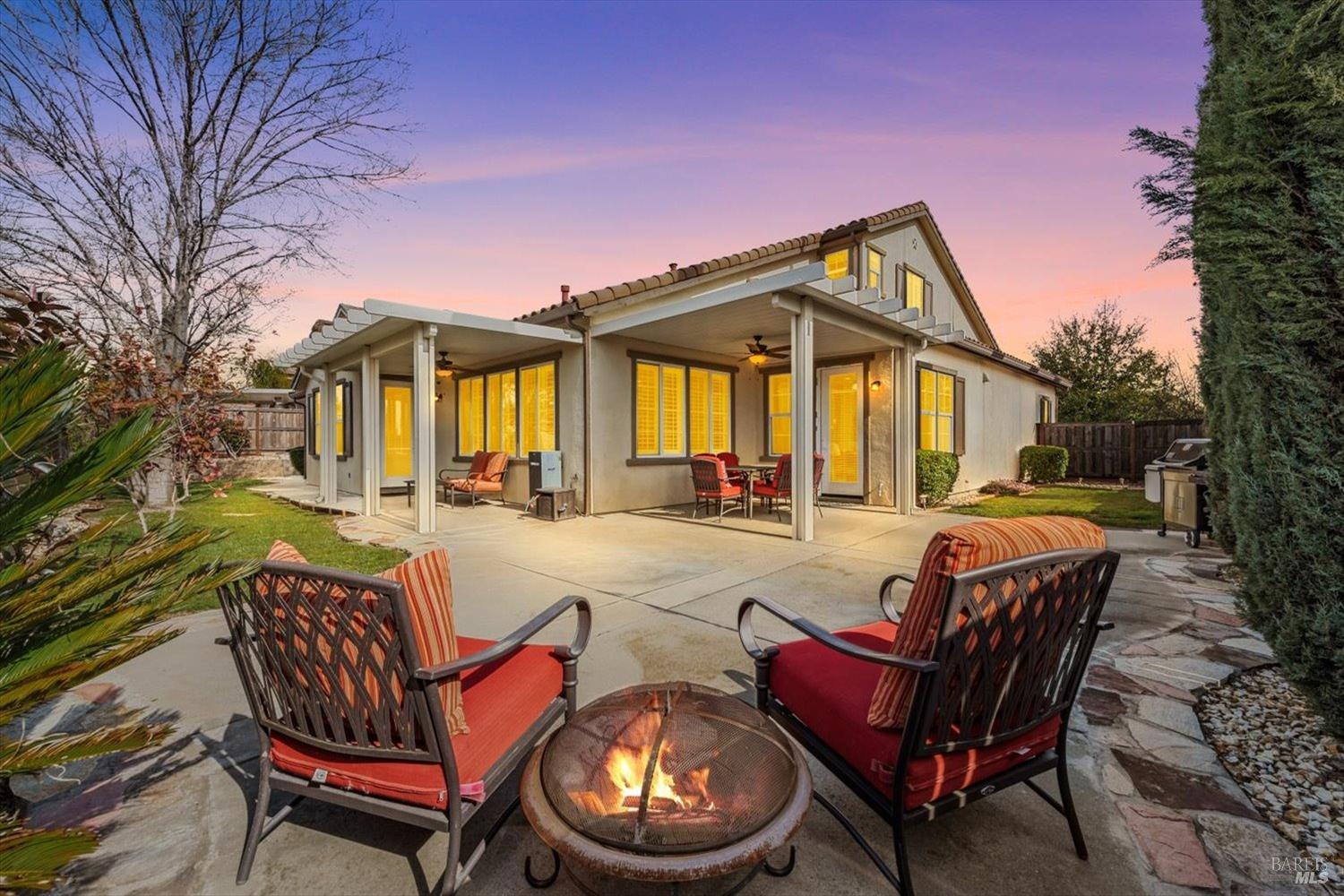 455 Peacock Way