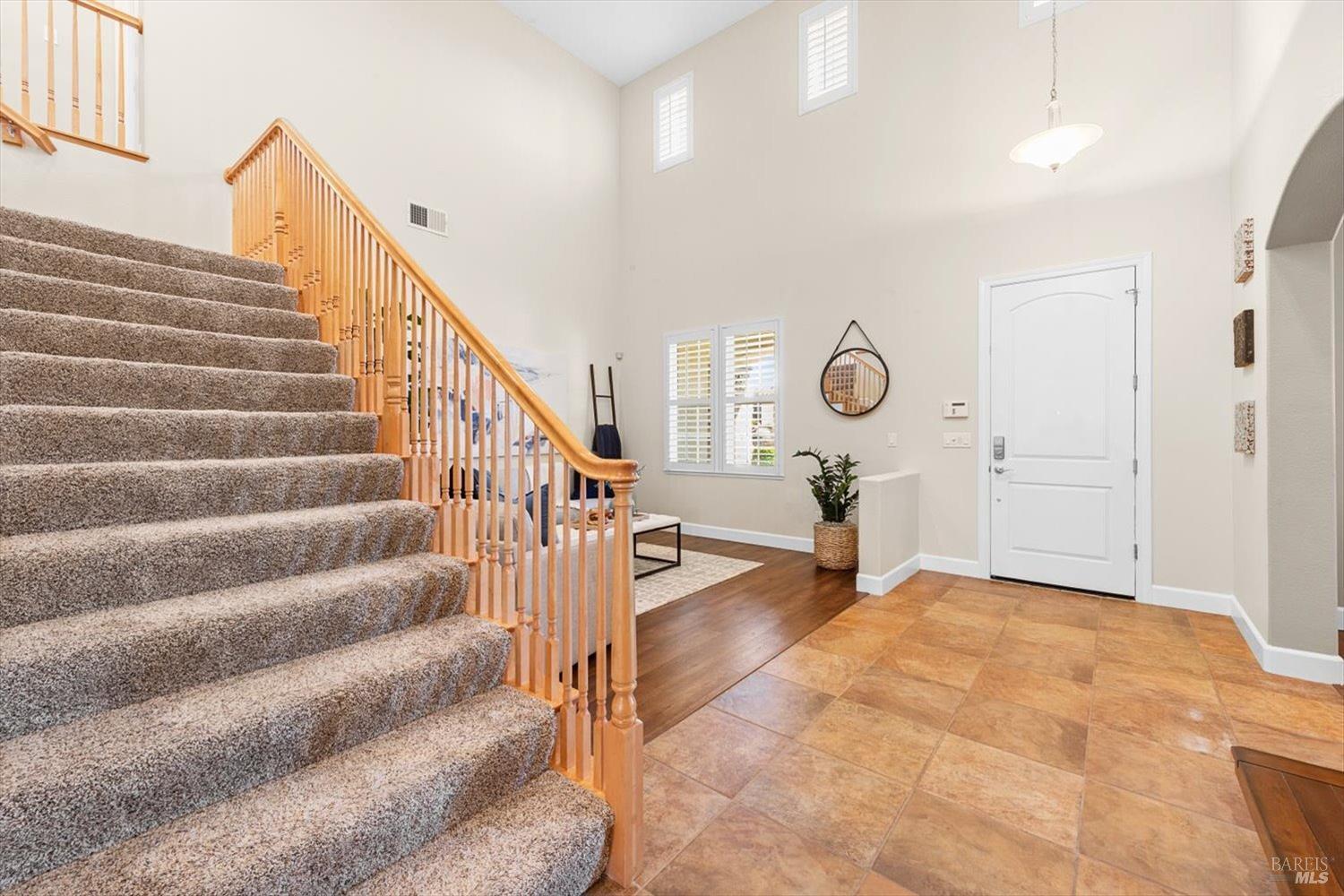 455 Peacock Way