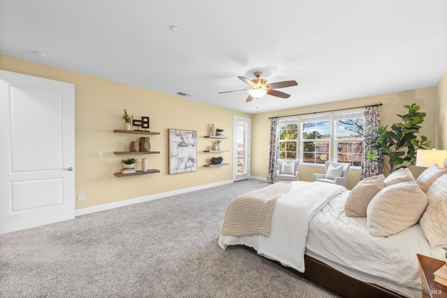 455 Peacock Way