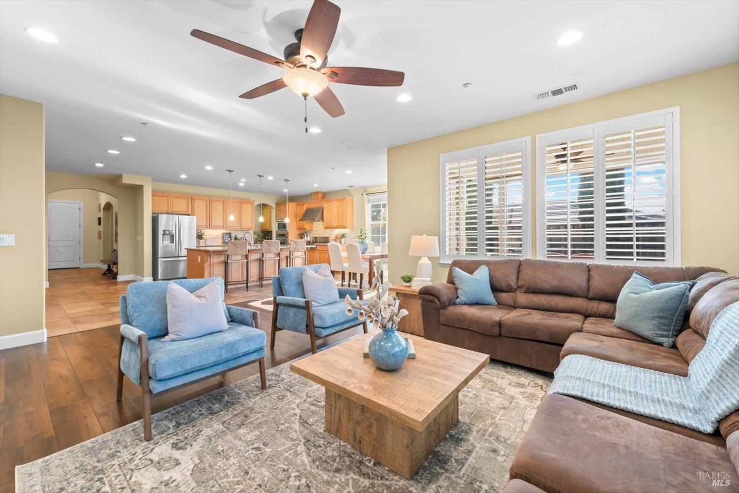 455 Peacock Way