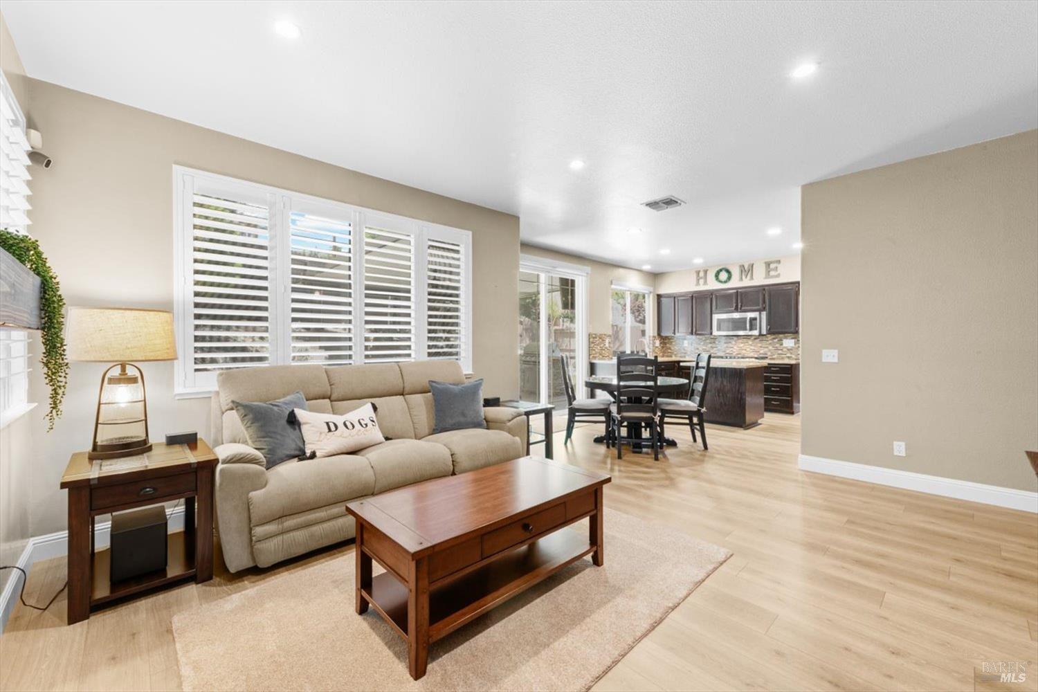 3305 Hillridge Court