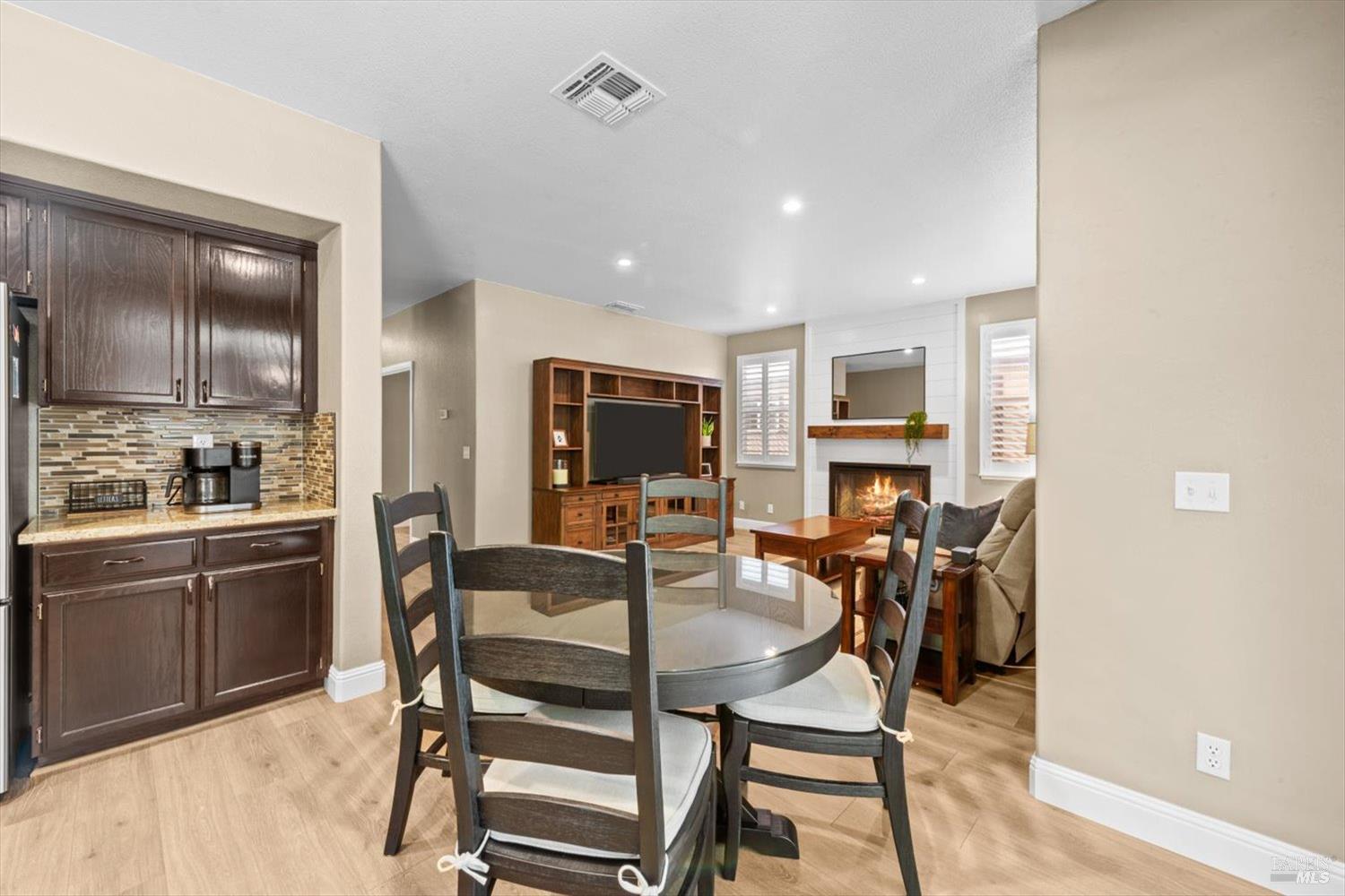 3305 Hillridge Court