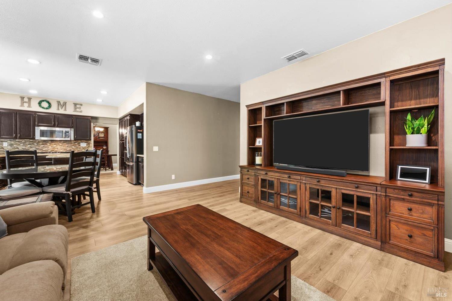 3305 Hillridge Court