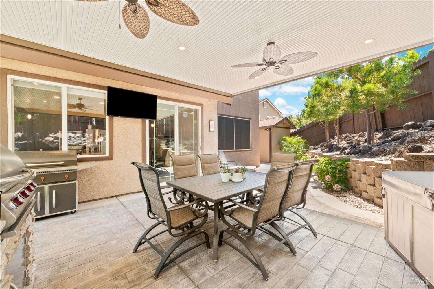 3305 Hillridge Court