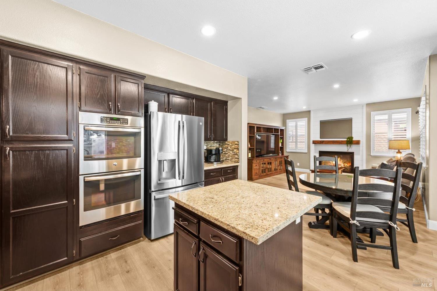3305 Hillridge Court