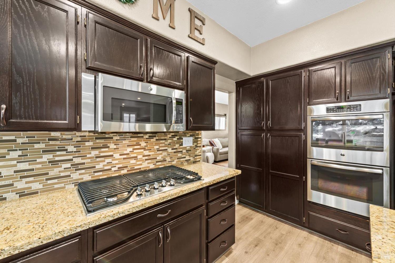 3305 Hillridge Court