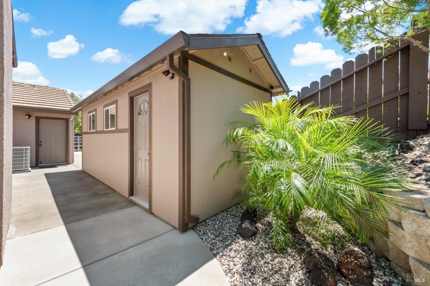 3305 Hillridge Court