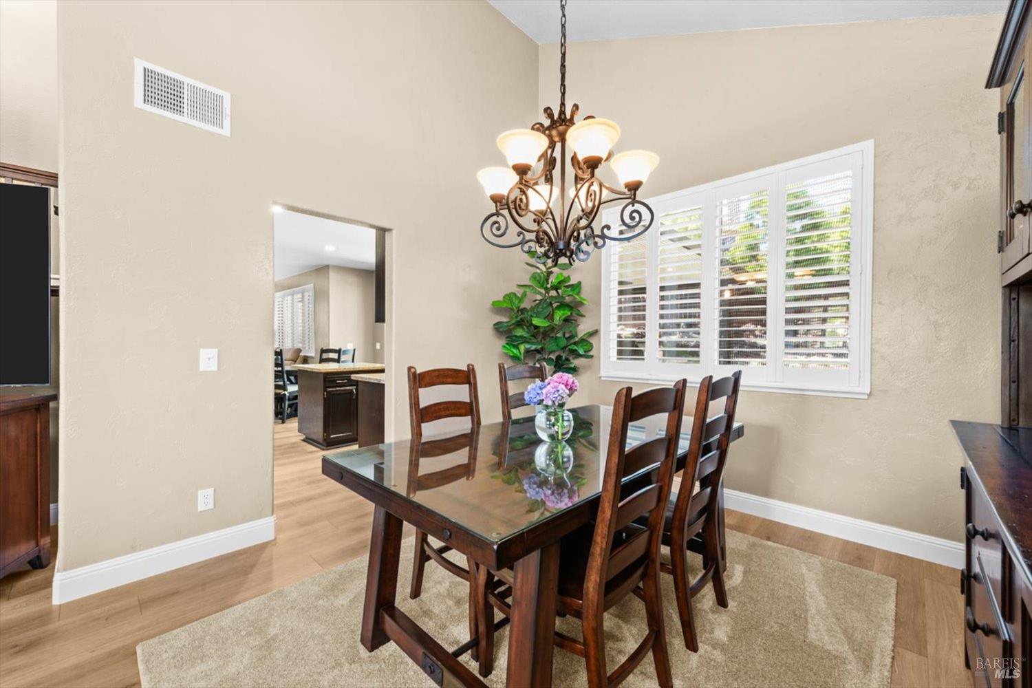 3305 Hillridge Court