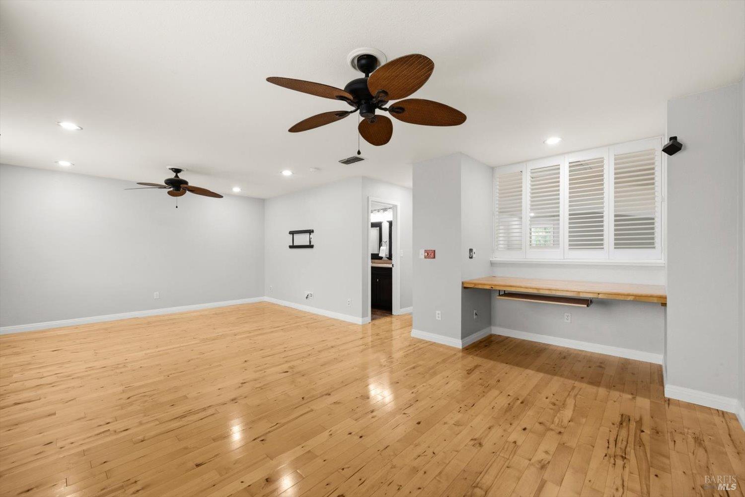 904 Turquoise Street