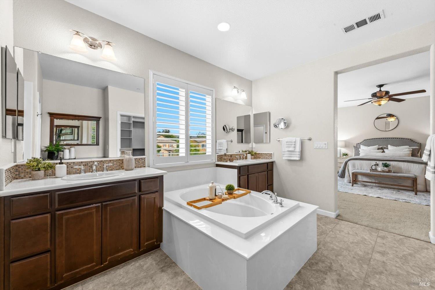4428 Avondale Circle